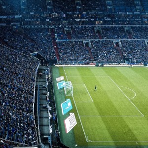 开云体育平台-规则重塑与团队荣耀，当莎拉波娃的晨钟遇见加拿大的枫叶旗，晨钟与枫叶旗的对位